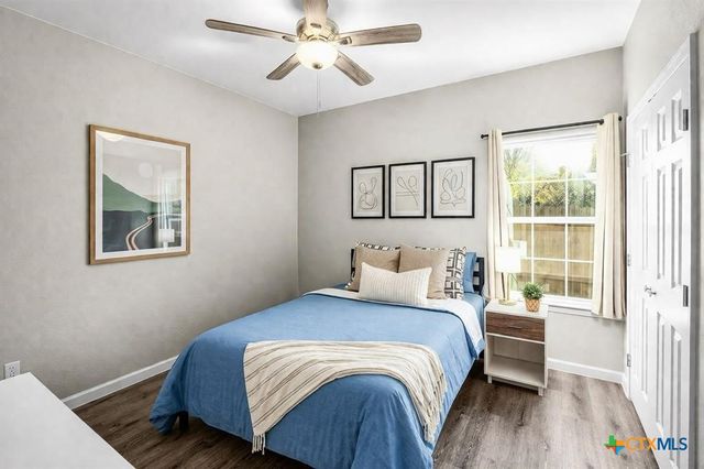 224 Spruce Avenue, Luling, TX 78648