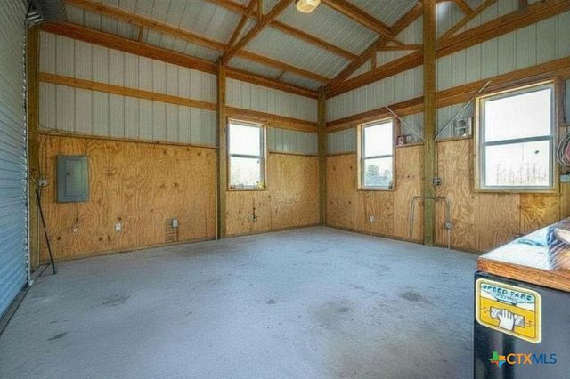 224 Spruce Avenue, Luling, TX 78648