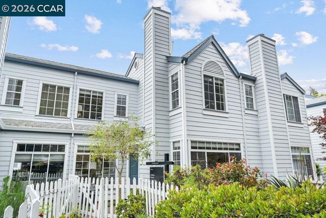 208 Commodore Dr, Richmond, CA 94804