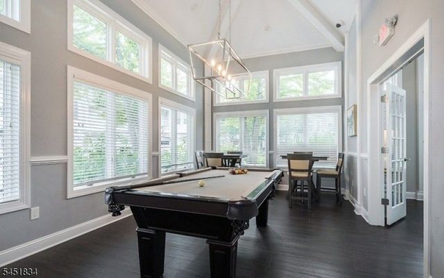 121 Turlington Ct, Livingston Twp., NJ 07039