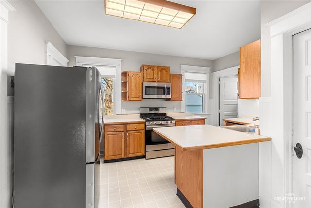 171 N Sycamore Street, Hinckley, IL 60520