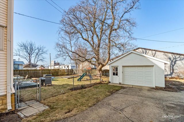 171 N Sycamore Street, Hinckley, IL 60520