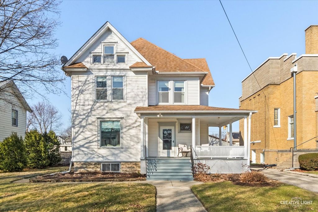 171 N Sycamore Street, Hinckley, IL 60520