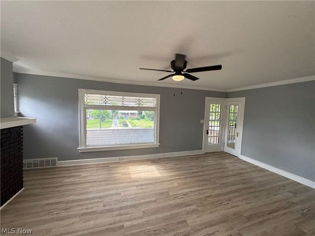 10502 Miles Avenue, Cleveland, OH 44105