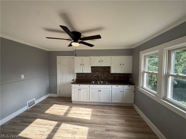 10502 Miles Avenue, Cleveland, OH 44105