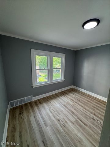 10502 Miles Avenue, Cleveland, OH 44105
