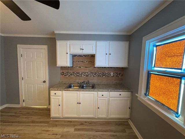 10502 Miles Avenue, Cleveland, OH 44105