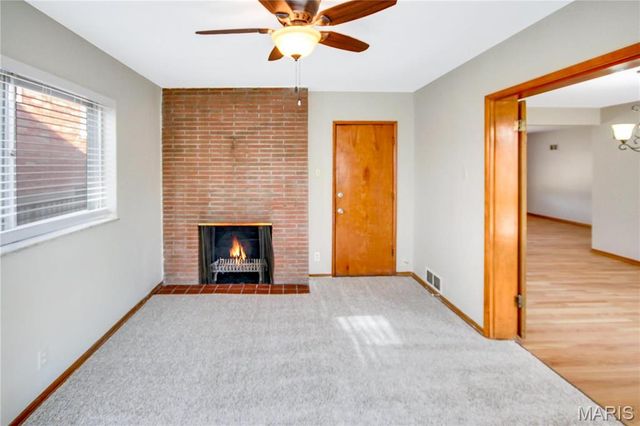 1011 Chartres Avenue, St Louis, MO 63132