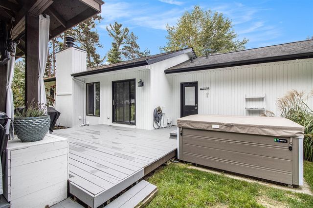 12919 Sikkema Drive, Grand Haven, MI 49417