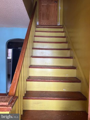 28 W ALMOND ST, Vineland, NJ 08360