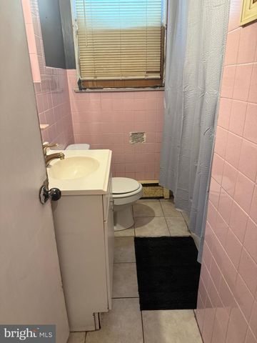 28 W ALMOND ST, Vineland, NJ 08360