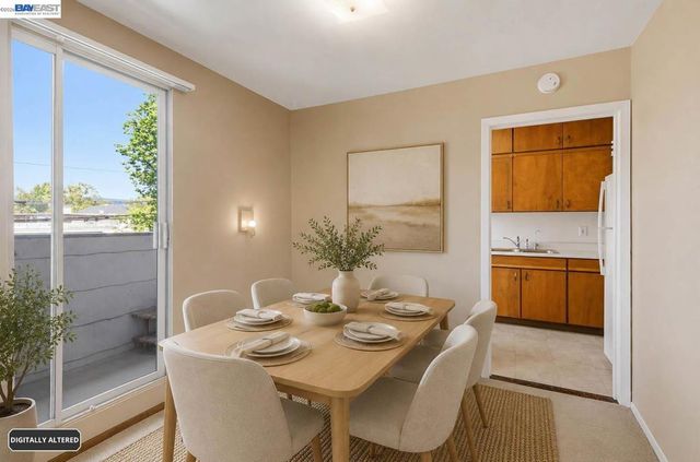 1718 Alameda Ave, Alameda, CA 94501