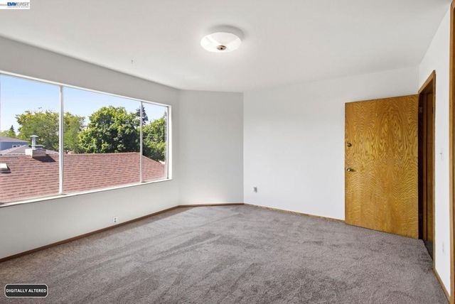 1718 Alameda Ave, Alameda, CA 94501