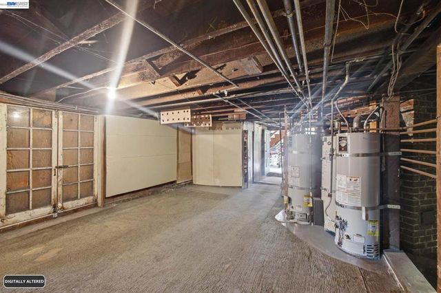 1718 Alameda Ave, Alameda, CA 94501