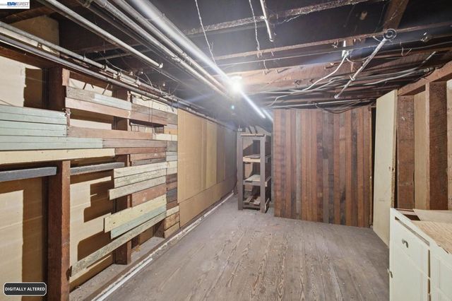 1718 Alameda Ave, Alameda, CA 94501