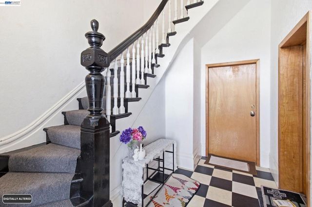 1718 Alameda Ave, Alameda, CA 94501