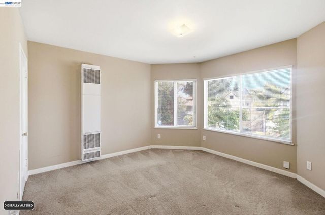 1718 Alameda Ave, Alameda, CA 94501