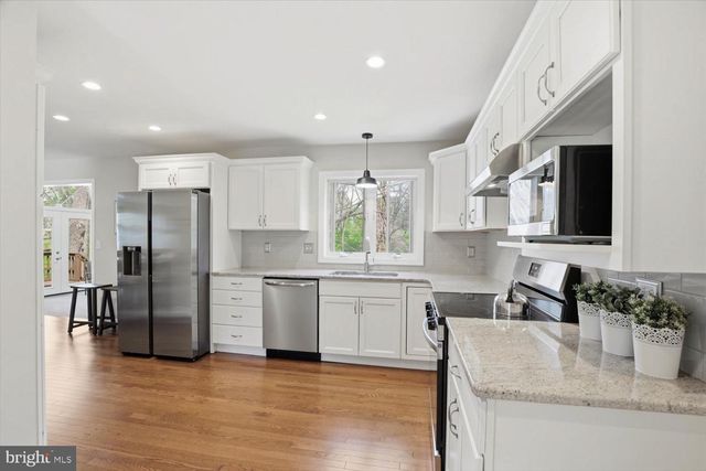 413 GLENBROOK CT, Lancaster, PA 17603
