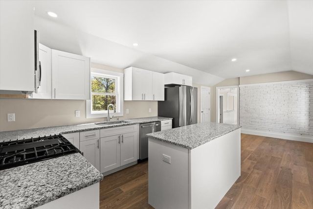 146 Miller St, Middleboro, MA 02346