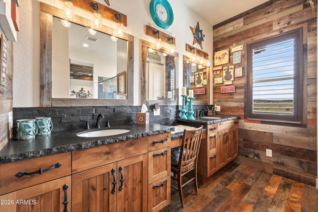 1399 E Western Way, Paulden, AZ 86334