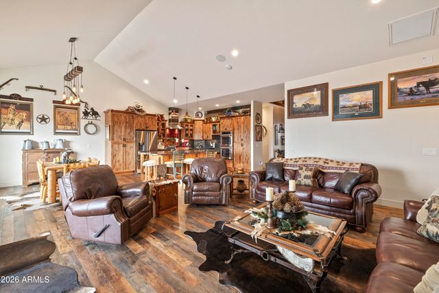 1399 E Western Way, Paulden, AZ 86334