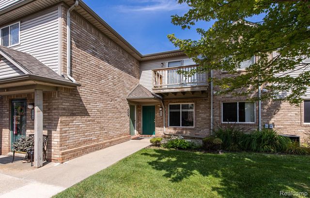 2154 Frazho Road, Warren, MI 48091