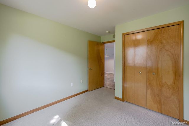 2154 Frazho Road, Warren, MI 48091