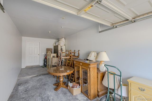 2154 Frazho Road, Warren, MI 48091