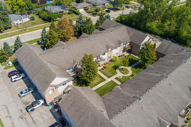 2154 Frazho Road, Warren, MI 48091