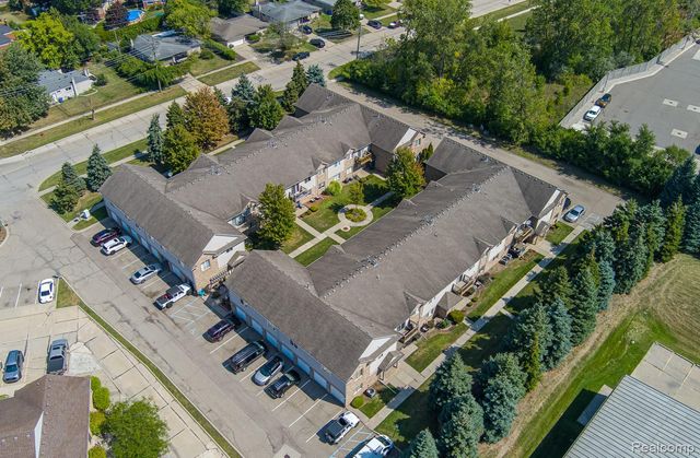 2154 Frazho Road, Warren, MI 48091