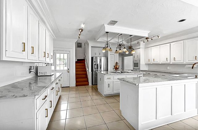 1406 Kelliwood Oaks Drive, Katy, TX 77450