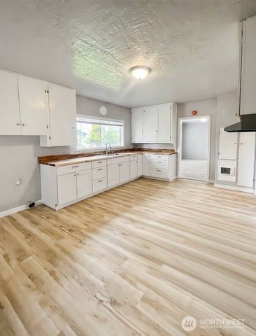 518 California Avenue, South Bend, WA 98586