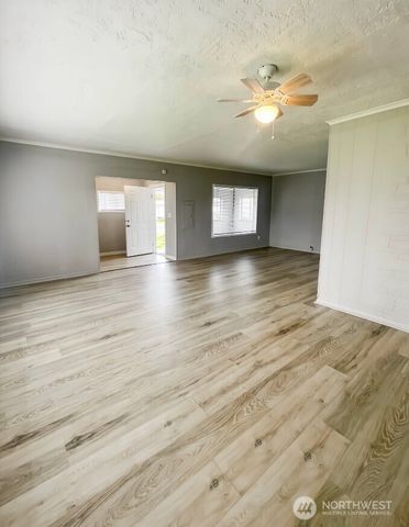 518 California Avenue, South Bend, WA 98586