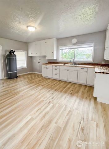 518 California Avenue, South Bend, WA 98586
