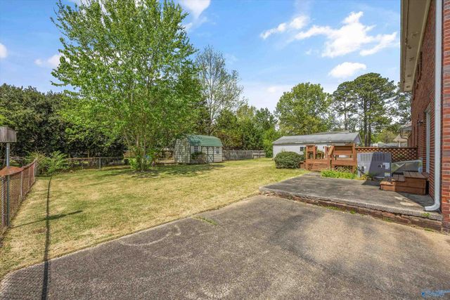 817 Mira Vista Drive SE, Huntsville, AL 35802