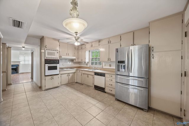 817 Mira Vista Drive SE, Huntsville, AL 35802