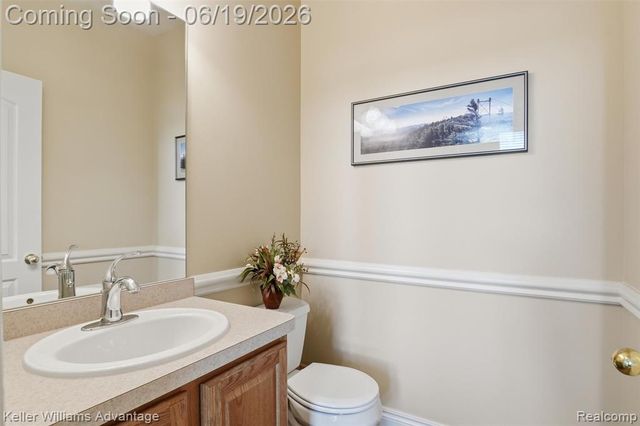 49354 Peninsular Drive, Belleville, MI 48111