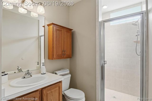 49354 Peninsular Drive, Belleville, MI 48111
