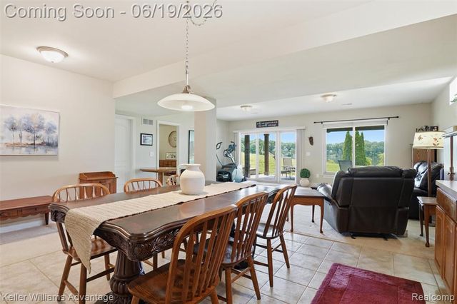 49354 Peninsular Drive, Belleville, MI 48111