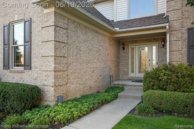 49354 Peninsular Drive, Belleville, MI 48111
