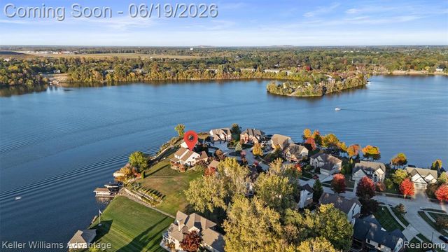 49354 Peninsular Drive, Belleville, MI 48111