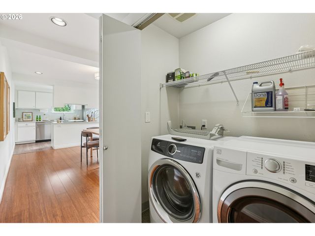 3904 Se 16TH Ave, Portland, OR 97202