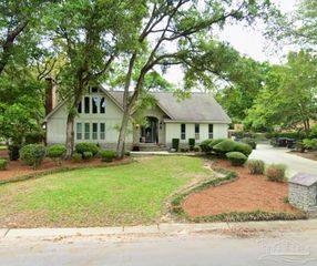 2240 Fleance Dr, Pensacola, FL 32503