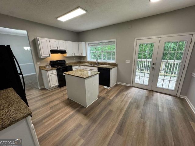 675 Stonebridge Loop, Lithonia, GA 30058