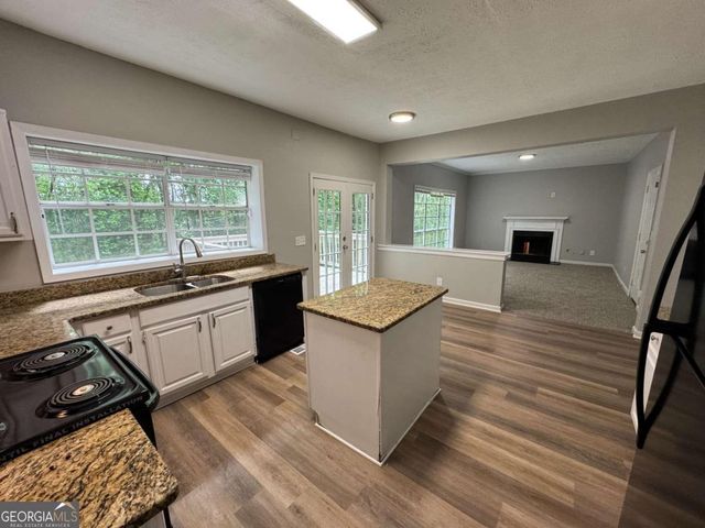 675 Stonebridge Loop, Lithonia, GA 30058
