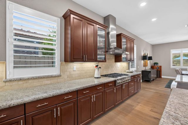 7014 De La Vina Dr, El Dorado Hills, CA 95762