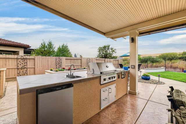 7014 De La Vina Dr, El Dorado Hills, CA 95762