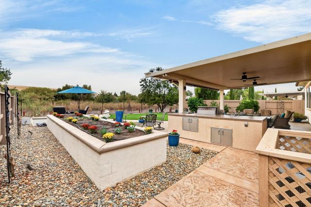 7014 De La Vina Dr, El Dorado Hills, CA 95762