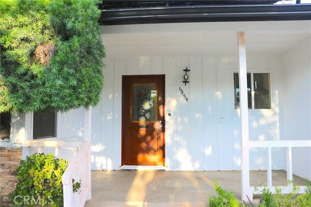 6454 Baird Avenue, Reseda (los Angeles), CA 91335