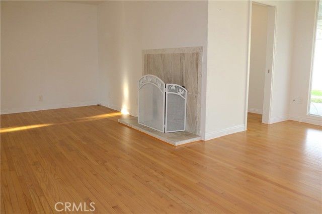 6454 Baird Avenue, Reseda (los Angeles), CA 91335